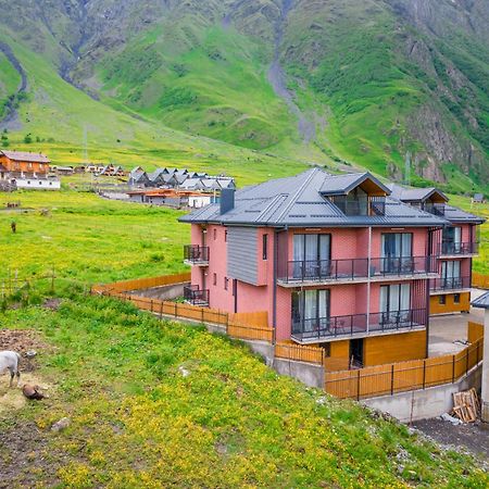 Devdaraki Apartments Казбеги Екстериор снимка