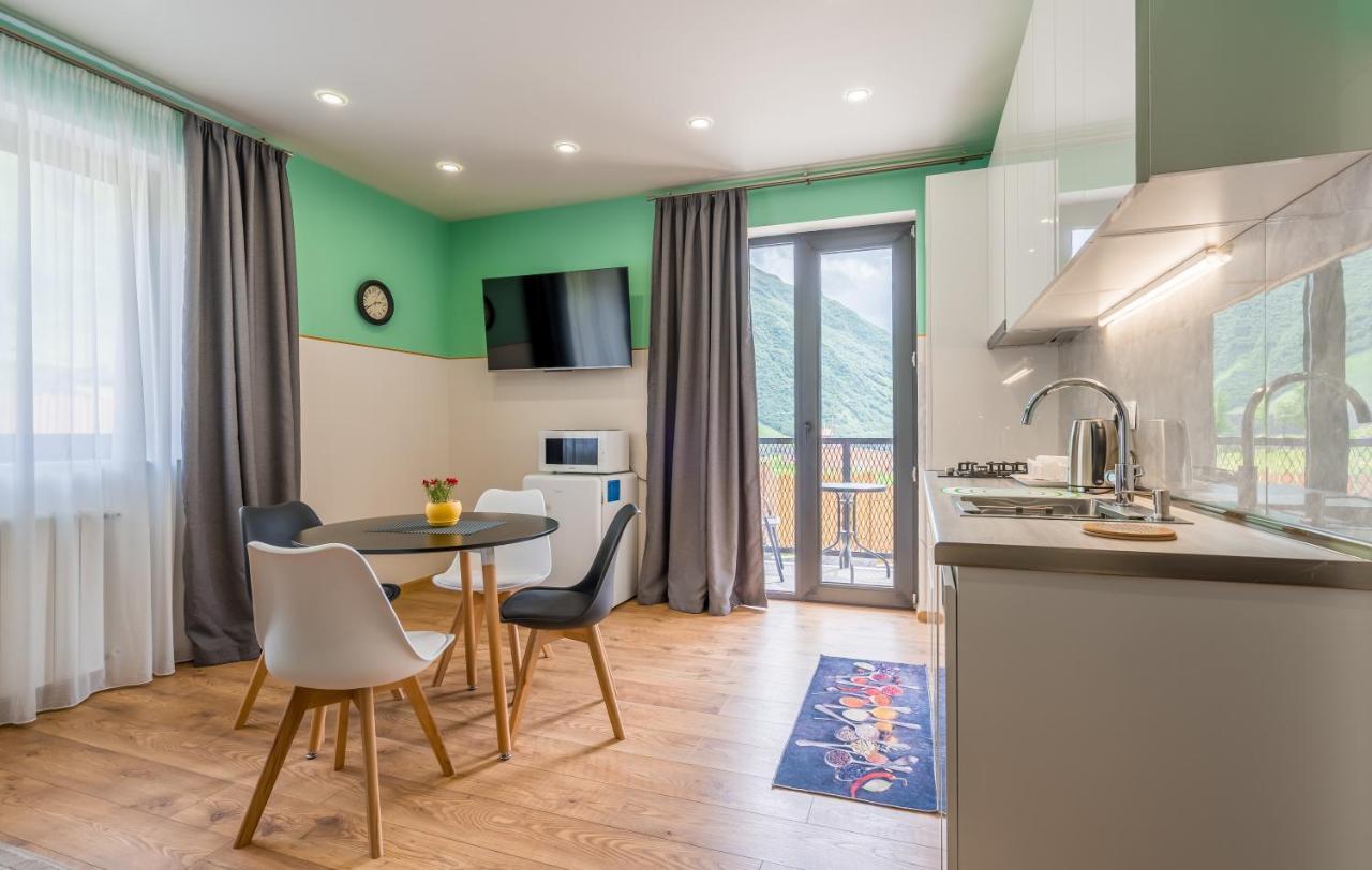 Devdaraki Apartments Казбеги Екстериор снимка