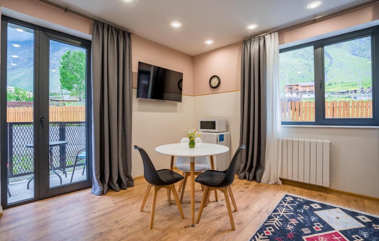 Devdaraki Apartments Казбеги Екстериор снимка