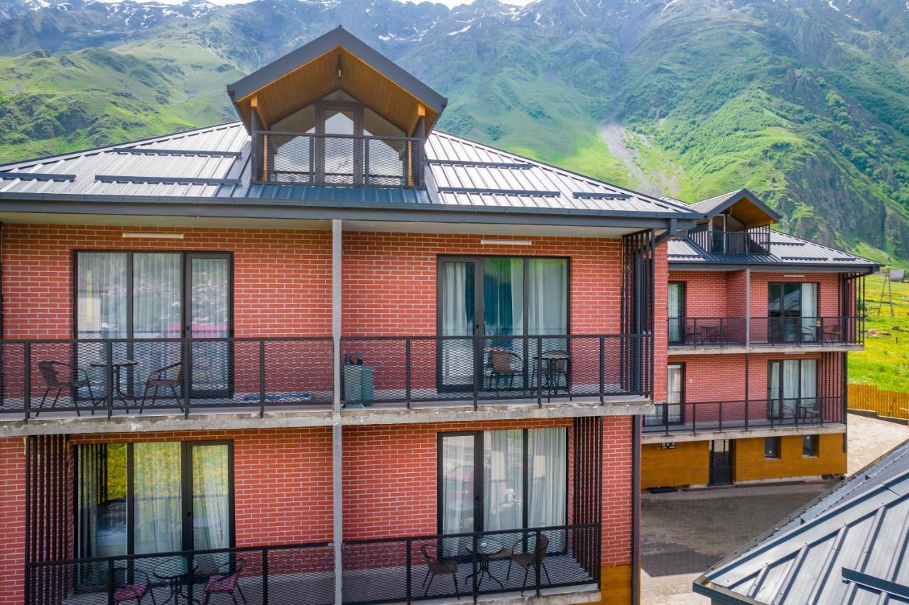 Devdaraki Apartments Казбеги Екстериор снимка