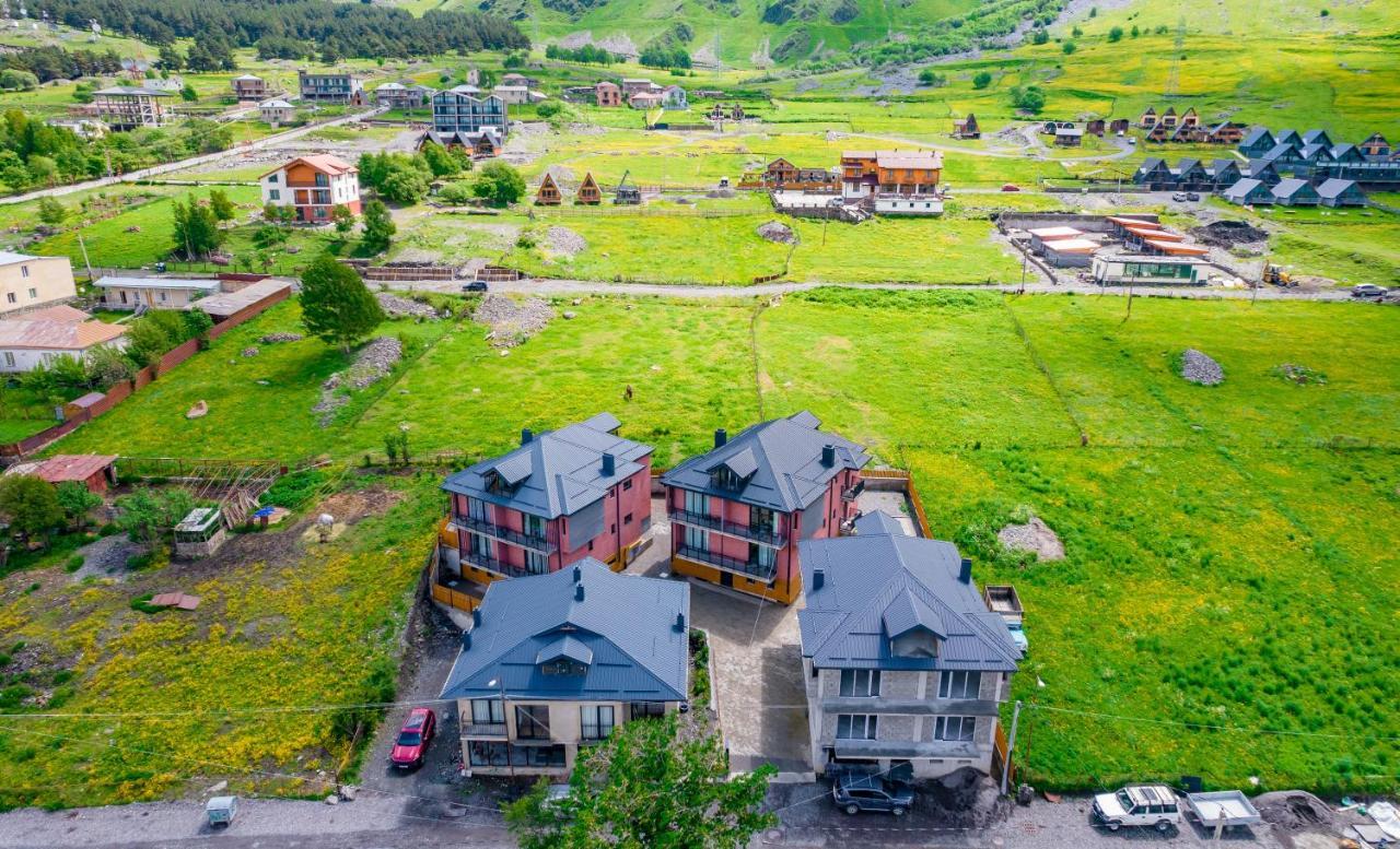 Devdaraki Apartments Казбеги Екстериор снимка