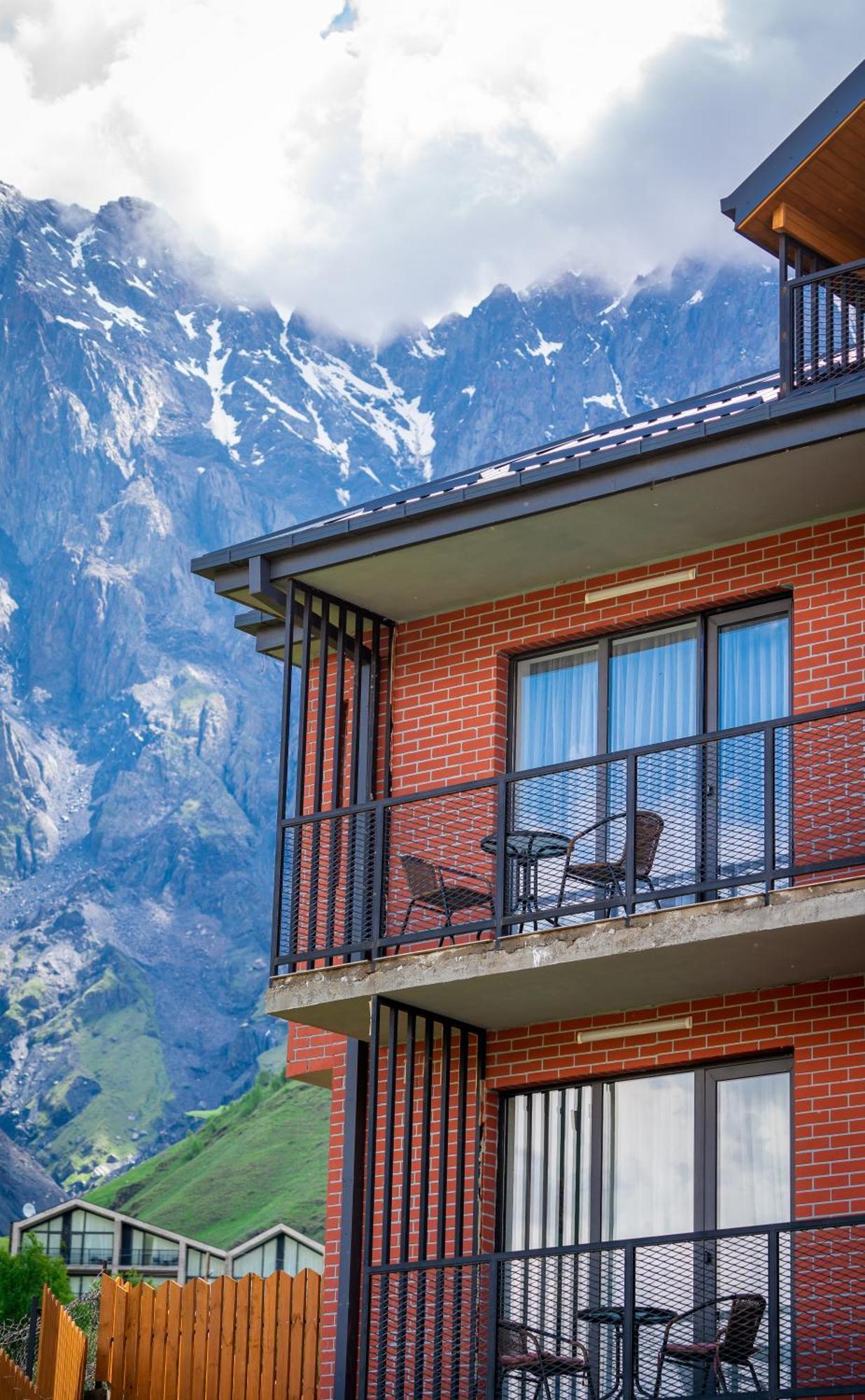 Devdaraki Apartments Казбеги Екстериор снимка